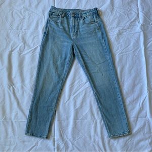 Light-Wash American Eagle Jeans